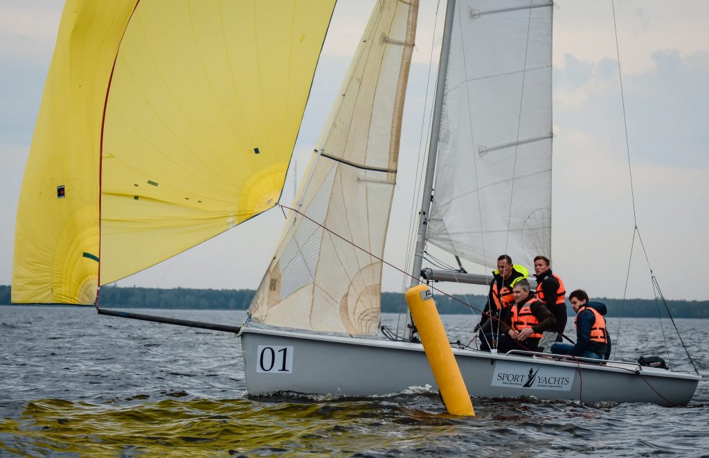 Школа яхтинга sportyachts